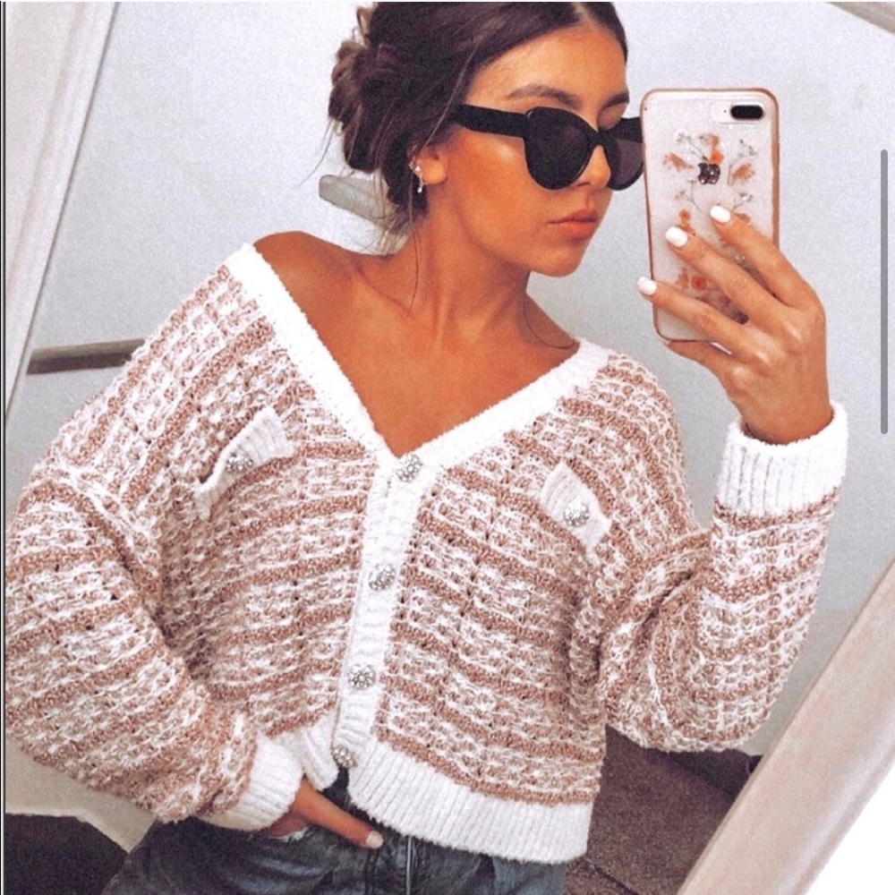 ZARA KNIT SWEATER CARDIGAN WITH JEWEL BUTTONS